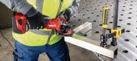 AG 4S-A22 безкабелен ъглошлайф Безкабелен ъглошлайф 22 V (безчетков) за ежедневно рязане и шлифоване с дискове до 125 mm Приложения 1