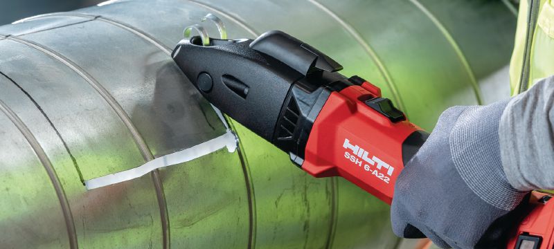 Безкабелни ножица SSH 6-A22 Безкабелна ножица за бързи, прави или извити срезове на ламарина, спирални въздуховоди и други често срещани метални изделия с дебелина до 2,5 mm (12 Gauge) Приложения 1